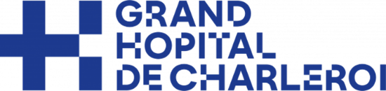 Logo du Grand Hôpital de Charleroi. Croix bleue stylisée à gauche du texte 'GRAND HÔPITAL DE CHARLEROI' en majuscules bleues.